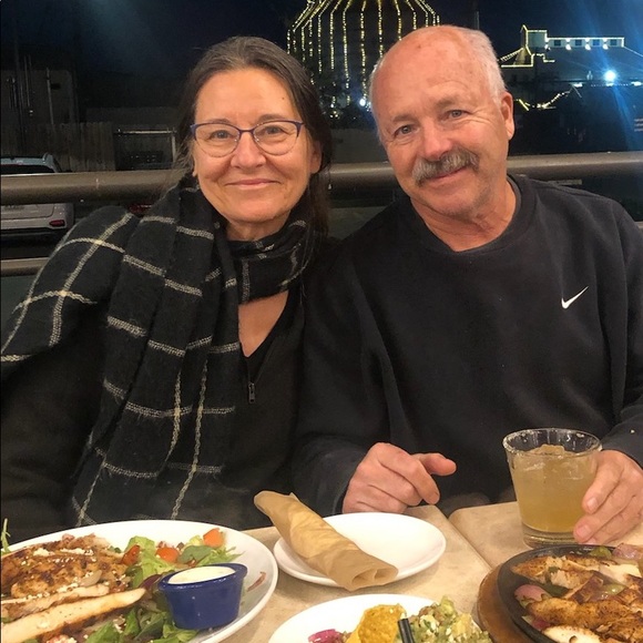 Welcome to my closet! ❤️🌎♻️ - Picture 9 of 14